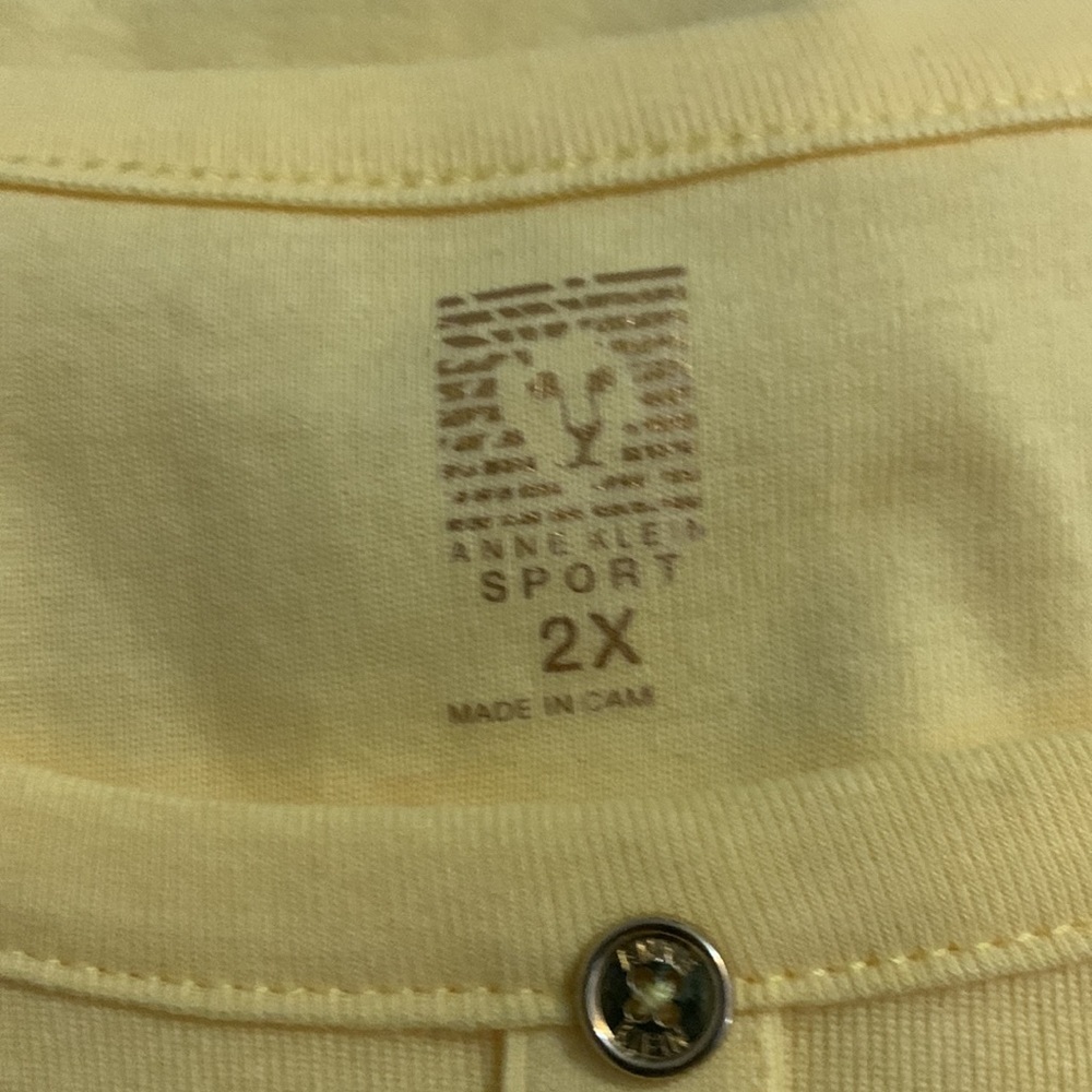 Ladies size 2X Top by Anne Klein Sport Lemon Drop Yellow NWT - Picture 4 of 5